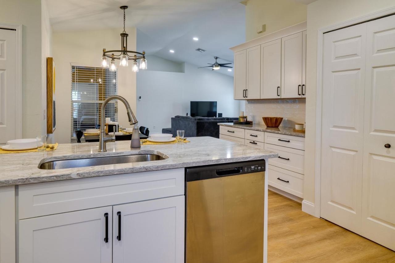 Pet-Friendly Cape Coral Vacation Rental With Lanai! Exteriör bild